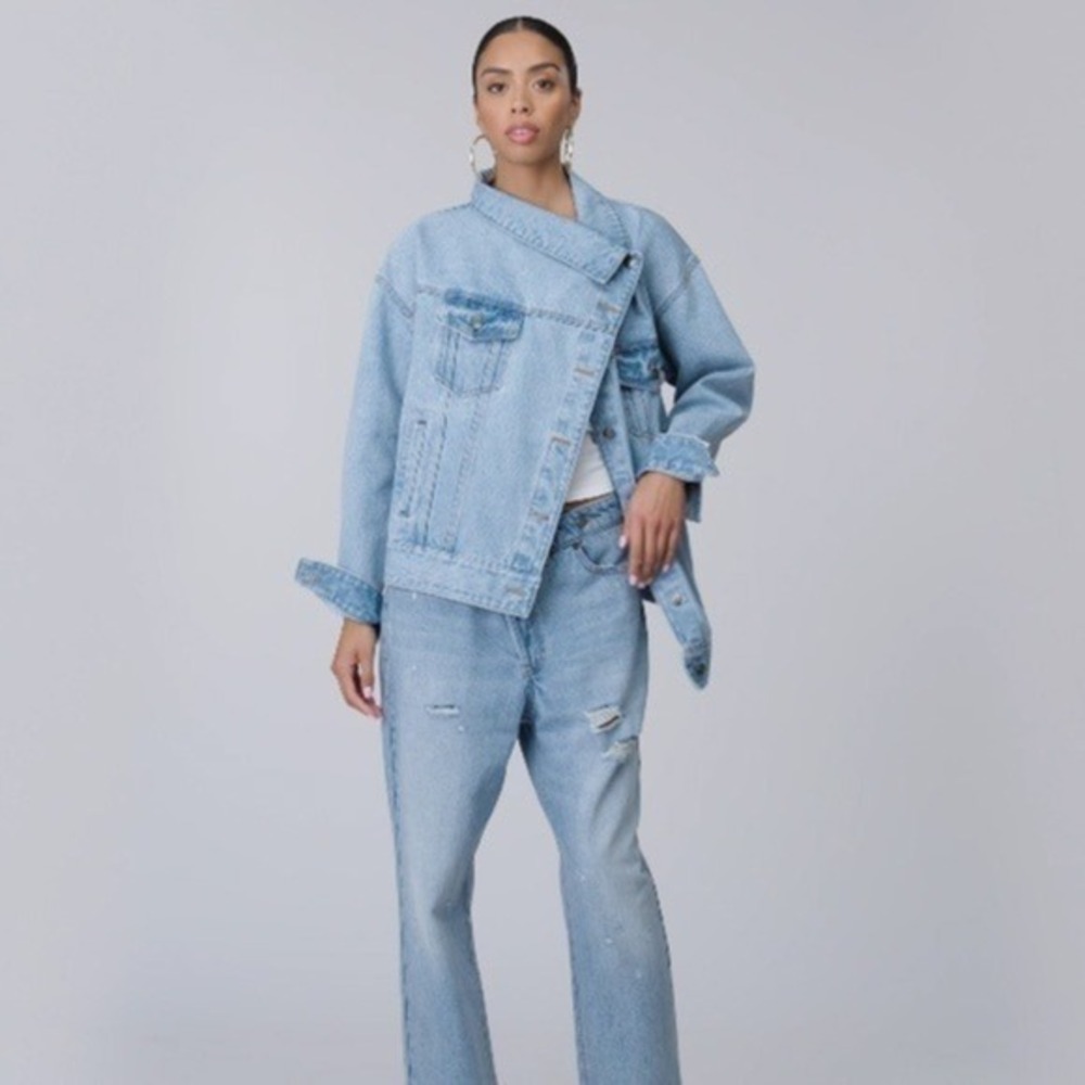 KBB by KAHLANA x Target Women's XL Extra Large The Denim Jacket Light Wash Jean - Picture 12 of 12